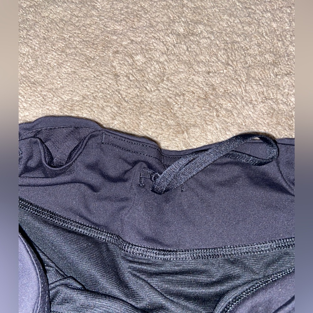 Lululemon Athletica Black Athletic Shorts Lightweight Moisture-Wicking - Picture 5 of 8